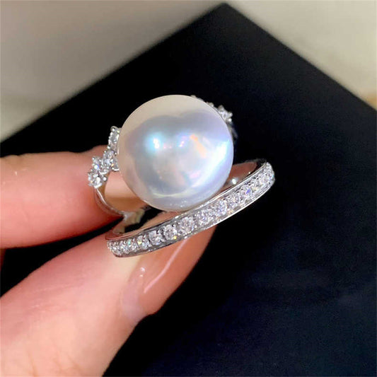 Star Embellished Pearl Ring